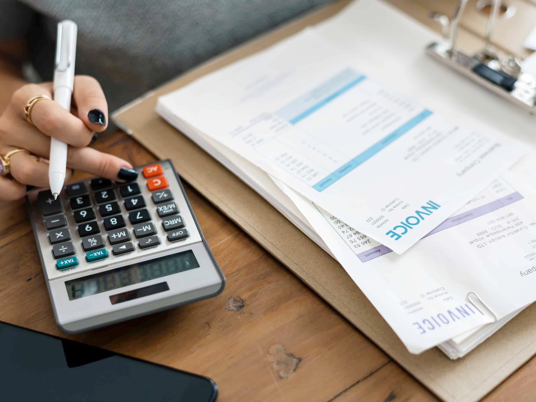 Student engagement with interactive AI quizzes